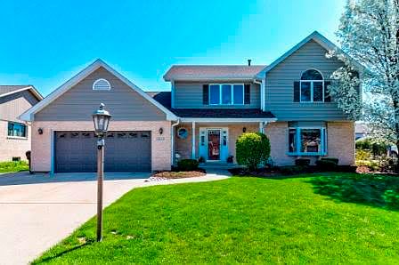 1st image of 14849 Landings Ln
