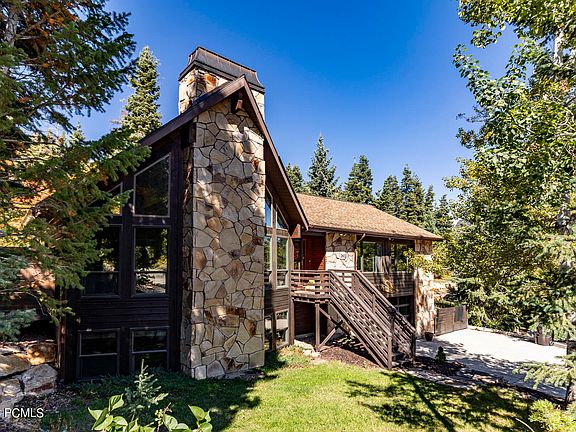 3rd image of 260 Lower Evergreen Dr
