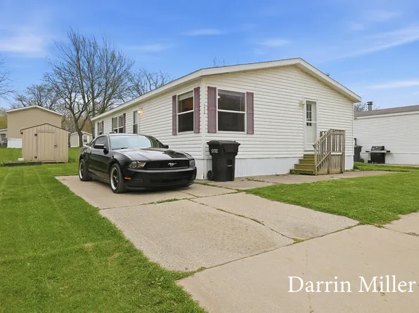 4460 Oakland Dr #142, Allendale, MI 49401