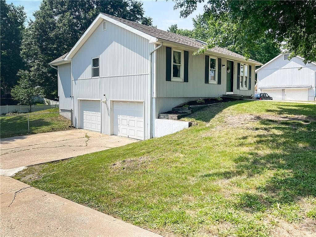 10522 N Oak Trafficway, Kansas City, MO 64155 Zillow