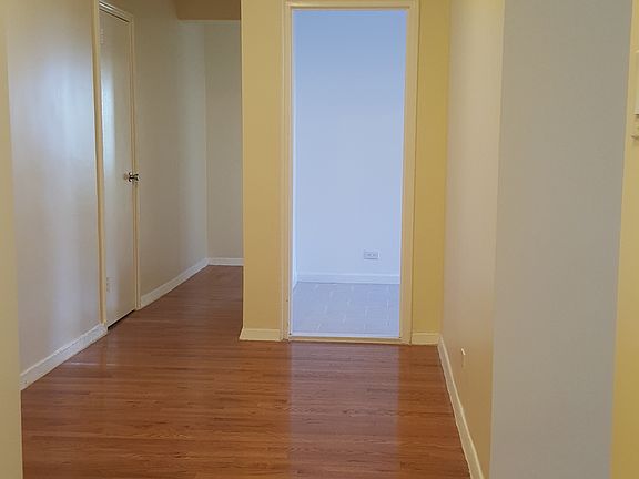 4th image of 9830 67th Ave APT 6x