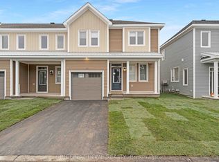 30 Chasing Grv, Ottawa, ON K0A2Z0