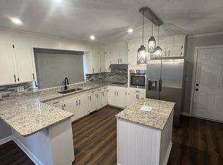 528 Hembree Rd, Ware Shoals, SC 29692