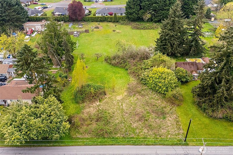 2nd image of 5106 Freeman Road E