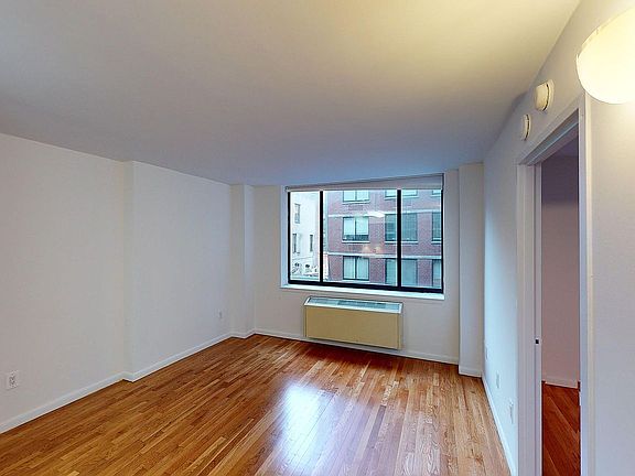 3rd image of 121 Reade St APT 6N