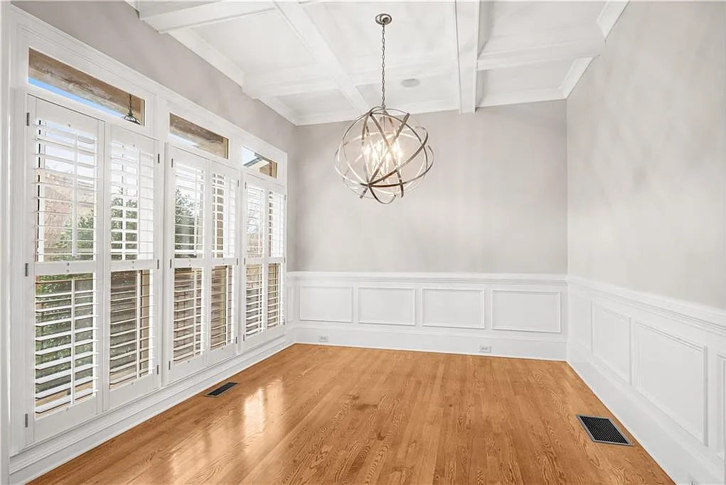 4 bed, 3.5 bath, 2068 sqft, $4,400 — Photo 4