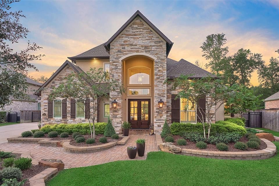 1st image of 154 Caledonia Cir