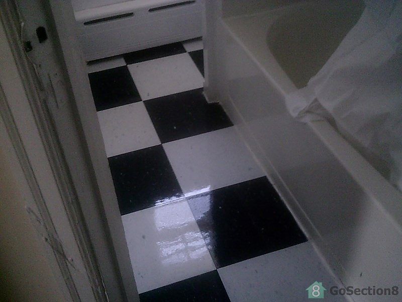 2nd image of 1527 Willow St
