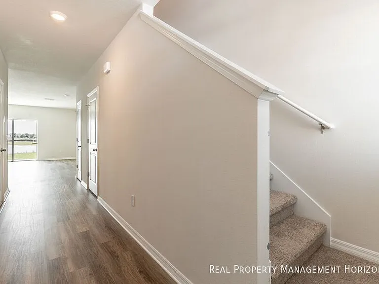 17769 Crescent Moon Loop — Photo 9