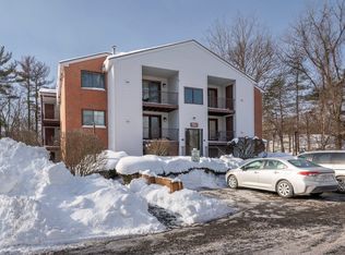 Fox Hunt Condominiums, Chelmsford, MA 01824