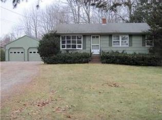 7 Pea Ln, North Yarmouth, ME 04097