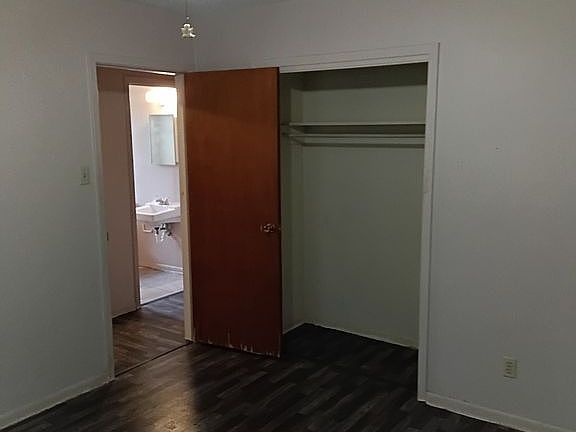 4th image of 5114 Faucett Rd