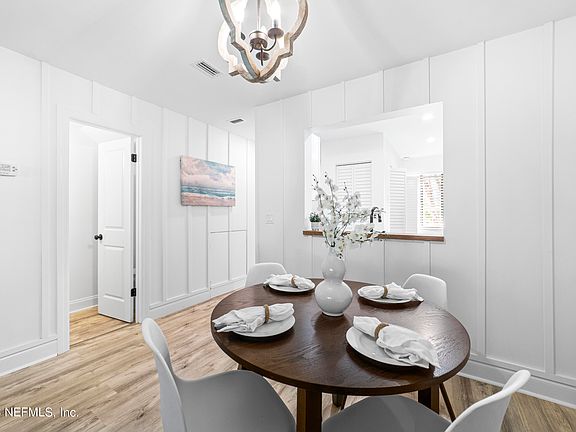 3rd image of 2083 SANDPIPER Court