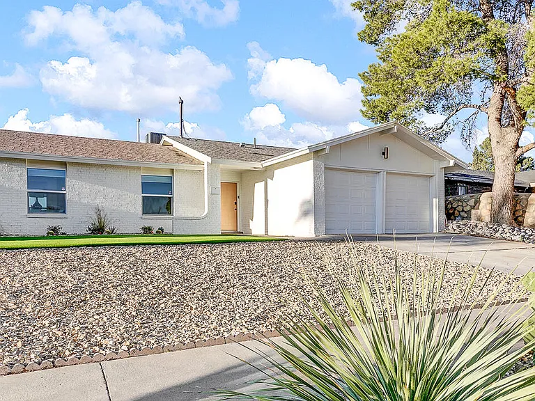 7313 Cerro Negro Dr — Photo 2
