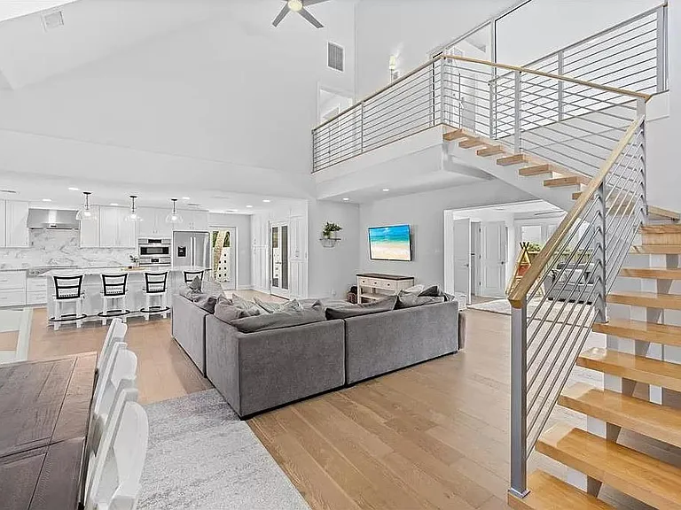 430 Island Cir — Photo 18