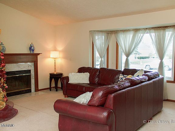 5th image of 2276 Yorktown Dr SE