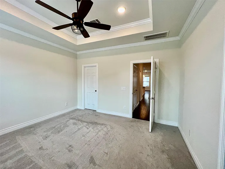 10916 Cannes Memorial Dr — Photo 15