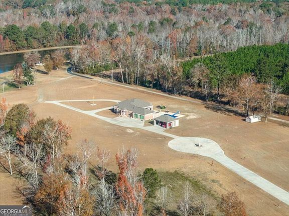 2nd image of 625 Walke Dairy Rd