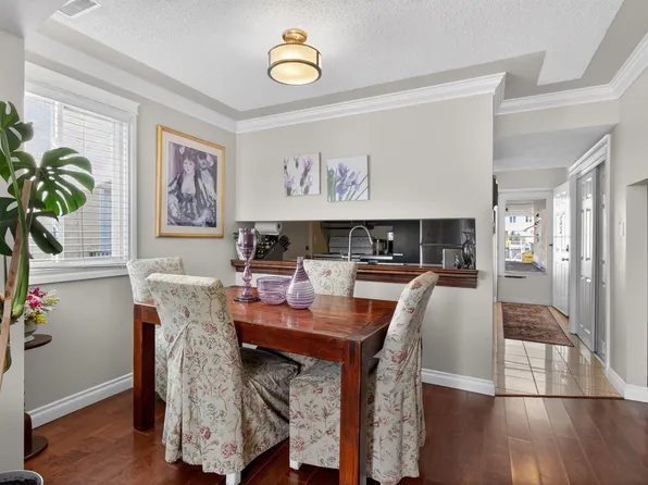 53 Lancaster Ter NW, Edmonton, AB T5X 5S4