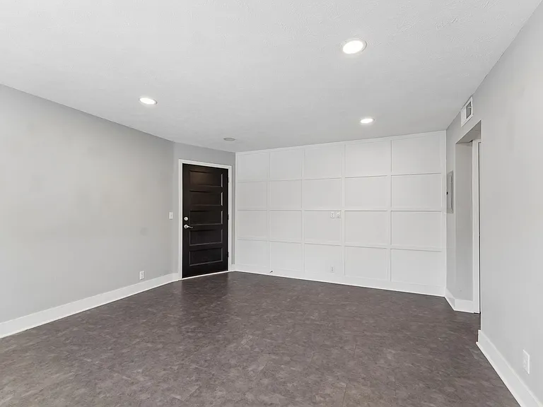 4702 Wakeley St #4 — Photo 24