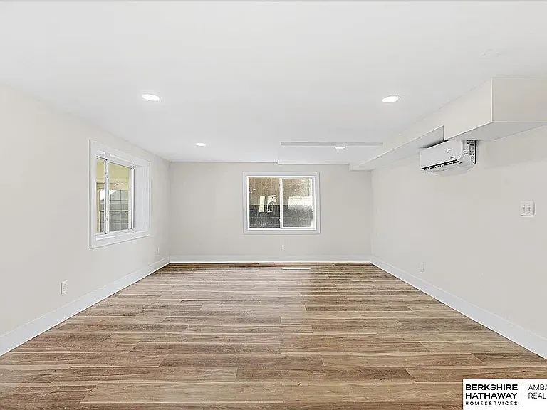 2040 Platteview Dr — Photo 10