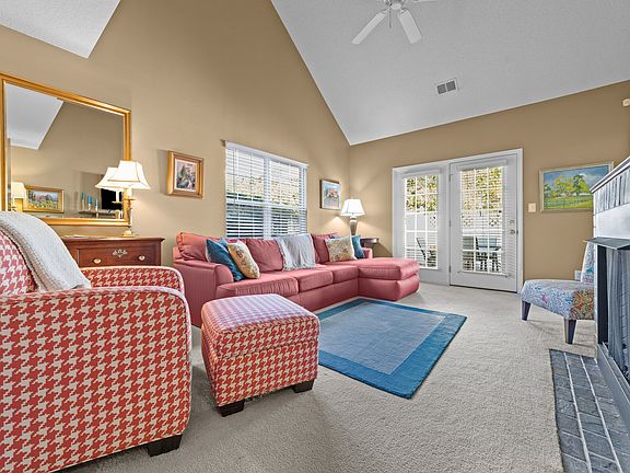 5th image of 17 Saddleberry Way