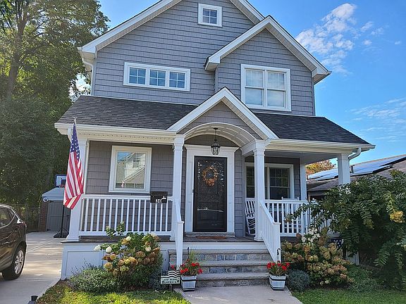 Front of house (2)