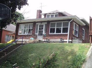1305 S 3rd St, Burlington, IA 52601