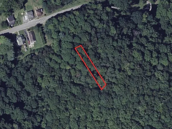 22 Elmo St, Bluefield, VA 24605