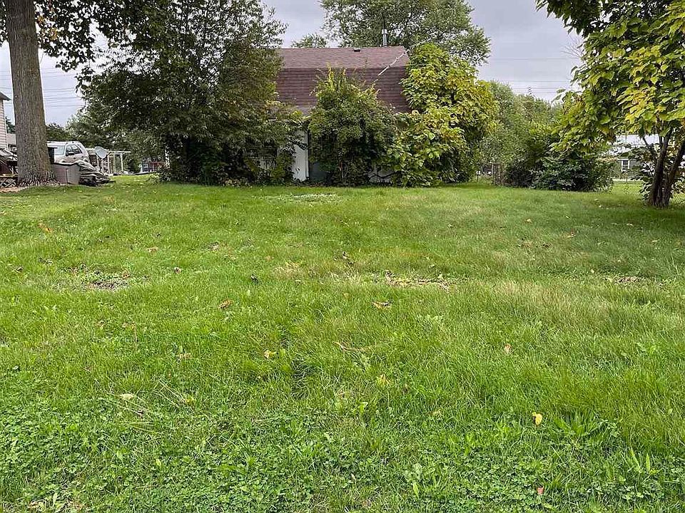 407 S Main St, Summitville, IN 46070 MLS 202143000 Zillow