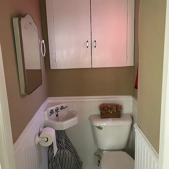 460 Bristol Ave — Photo 12