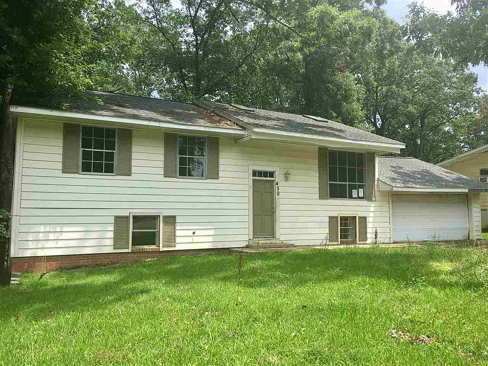 1st image of 430 Marilyn Dr
