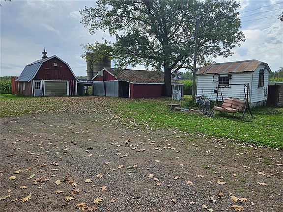 3rd image of 10033 W Gordon Rd