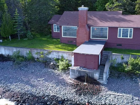 1488/1493 Croftville Rd, Grand Marais, MN 55604