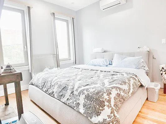 Rented by MAC Realty NY | media 24