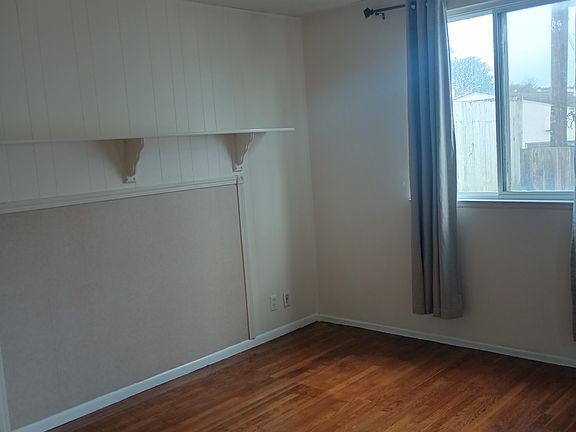 5th image of 72 Rockridge Ave