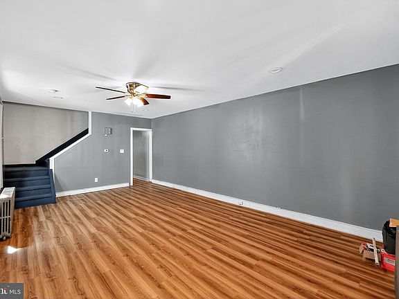 4th image of 913 Revere Ave