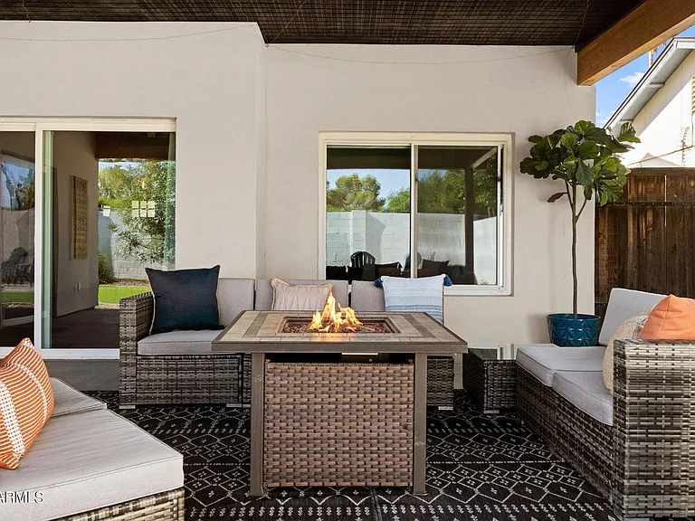 1027 W Peralta Ave — Photo 58