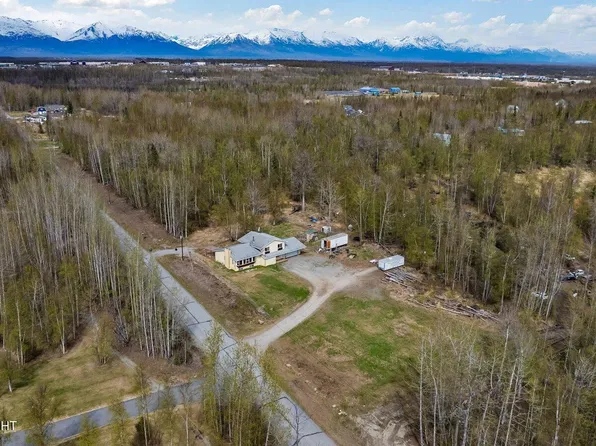 2161 S Cotten Dr, Wasilla, AK 99654