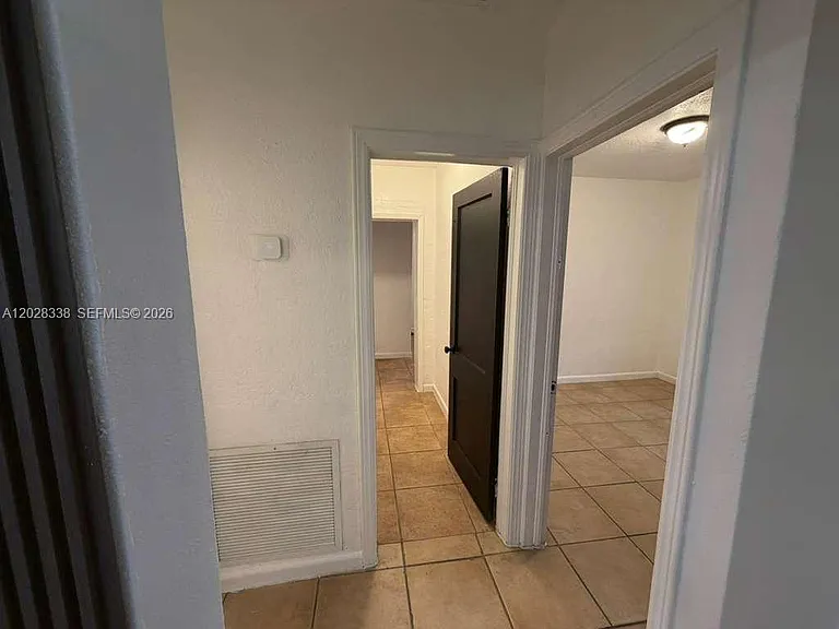 165 Lawn Way — Photo 5