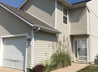 101 NE Dogwood St APT A, Oak Grove, MO 64075