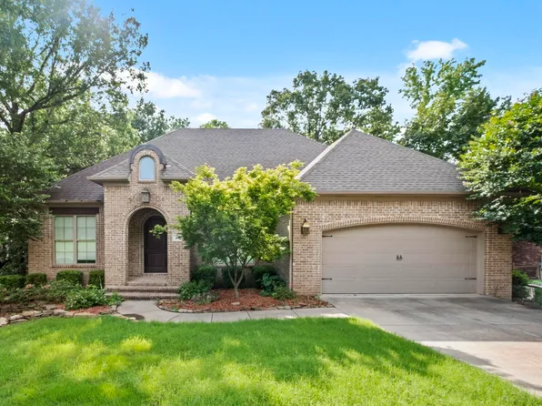 404 River Oaks Blvd, Searcy, AR 72143