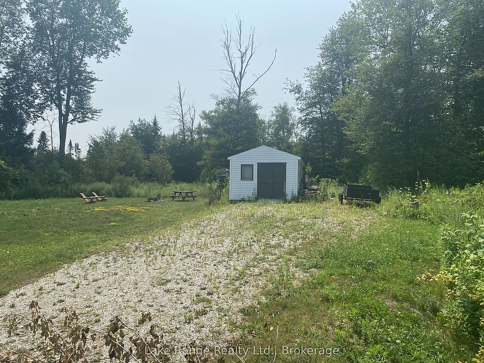 1st image of 319 Tyendinaga Rd