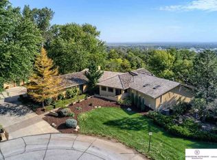 680 Hillcrest Dr, Blair, NE 68008