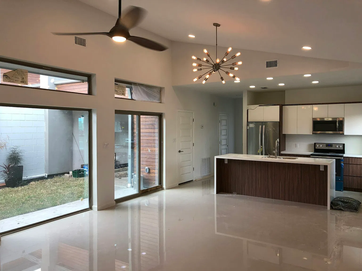 604 Camelot Drive — Photo 2
