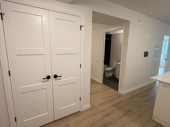 4th image of 93 Arthur St N #809