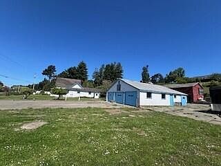 3rd image of 6711 Rohnerville Rd