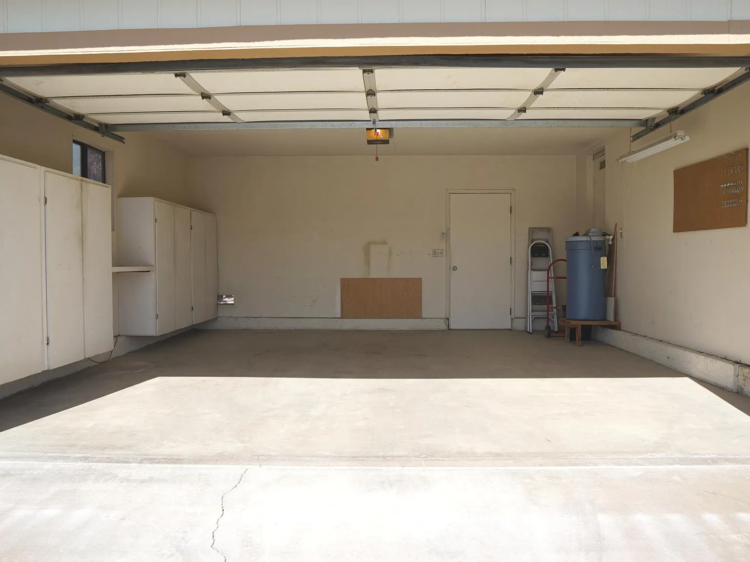 2 bed, 1748 sqft, $2,150 — Photo 2