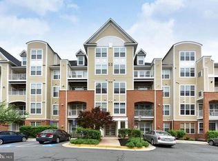 2711 Bellforest Ct APT 306, Vienna, VA 22180