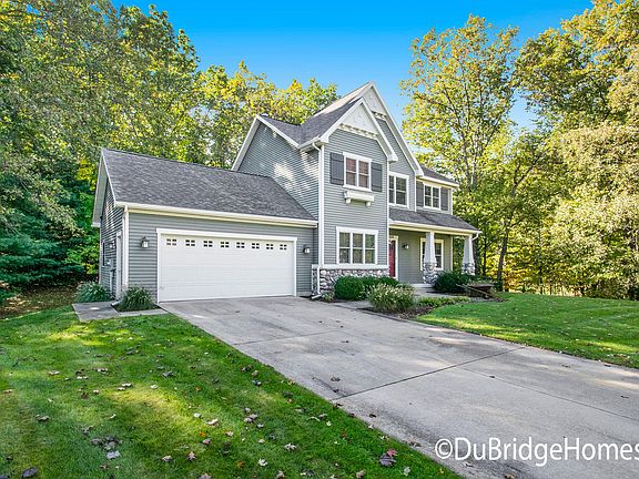 2nd image of 4000 Sundial Ct NE